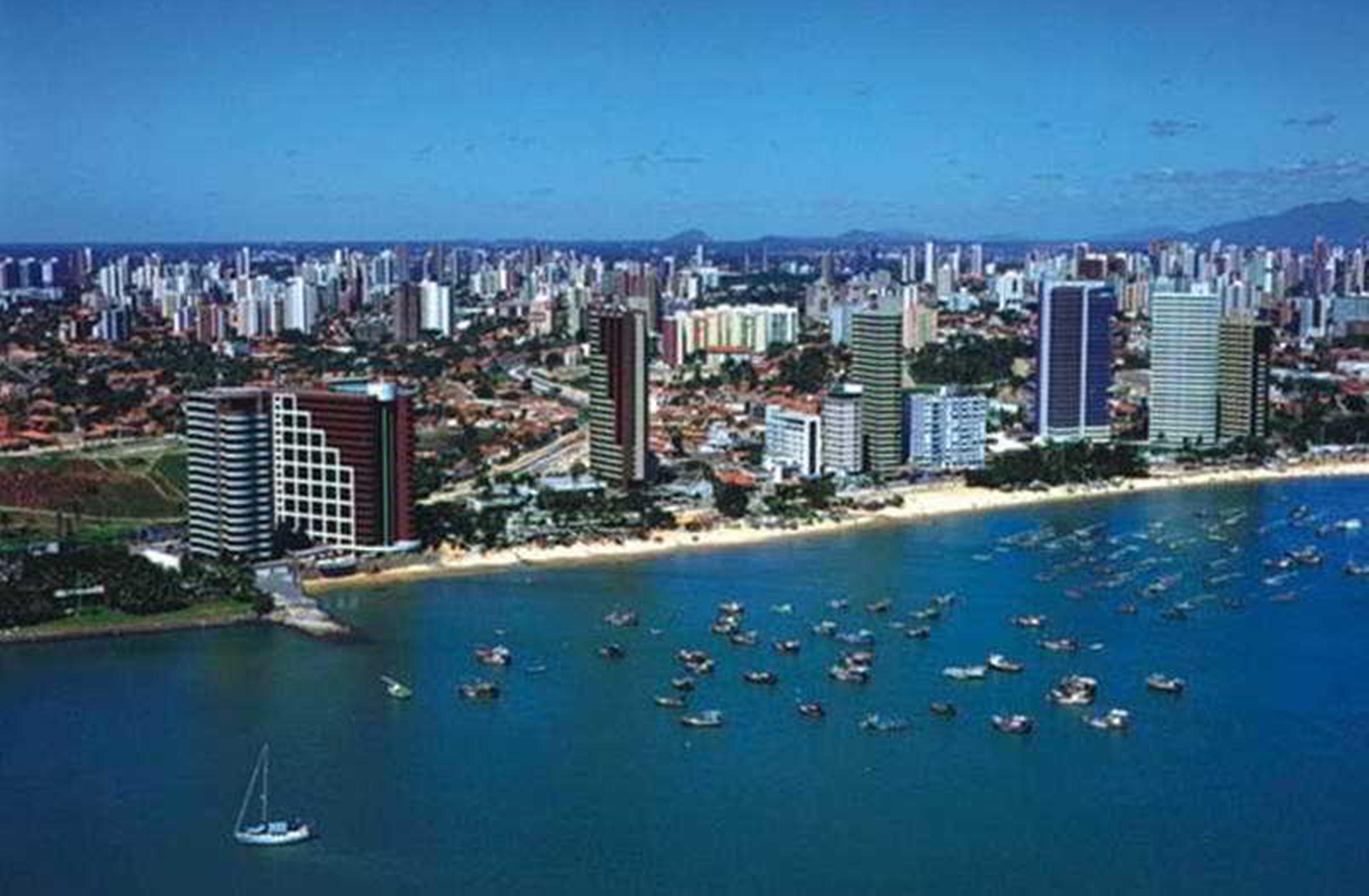 Iate Plaza Hotel Fortaleza  Exteriör bild